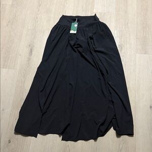 HALARA Black Maxi Skirt Slit Front Soft Athleisure Medium